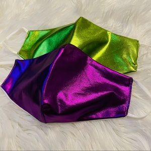 Bundle of 2 metallic face masks